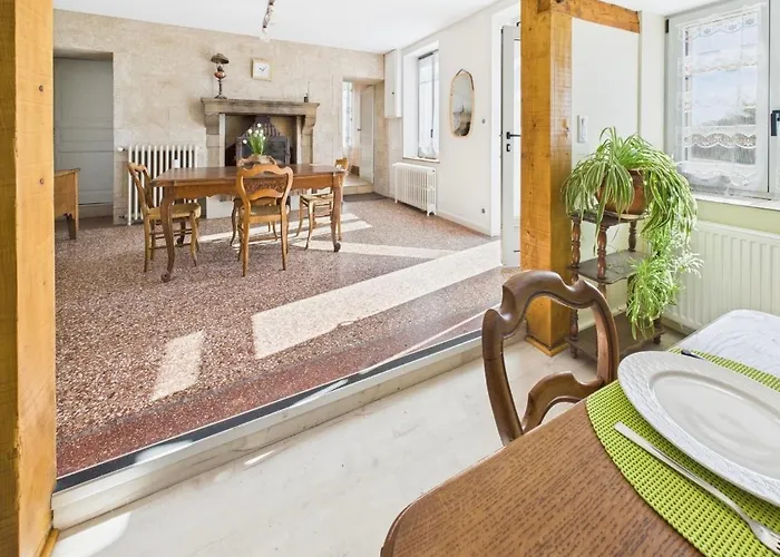 Dom wakacyjny Lamadelon *